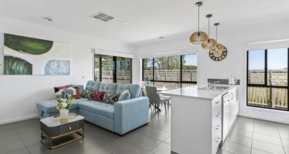 Comfort Retreat Officer