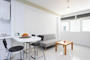 Dining - Home2Book Cozy Flat El Médano 2 min From The Beach (El Medano)