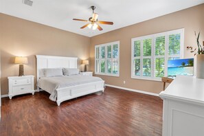 3 chambres, bureau, fer et planche à repasser, Wi-Fi gratuit