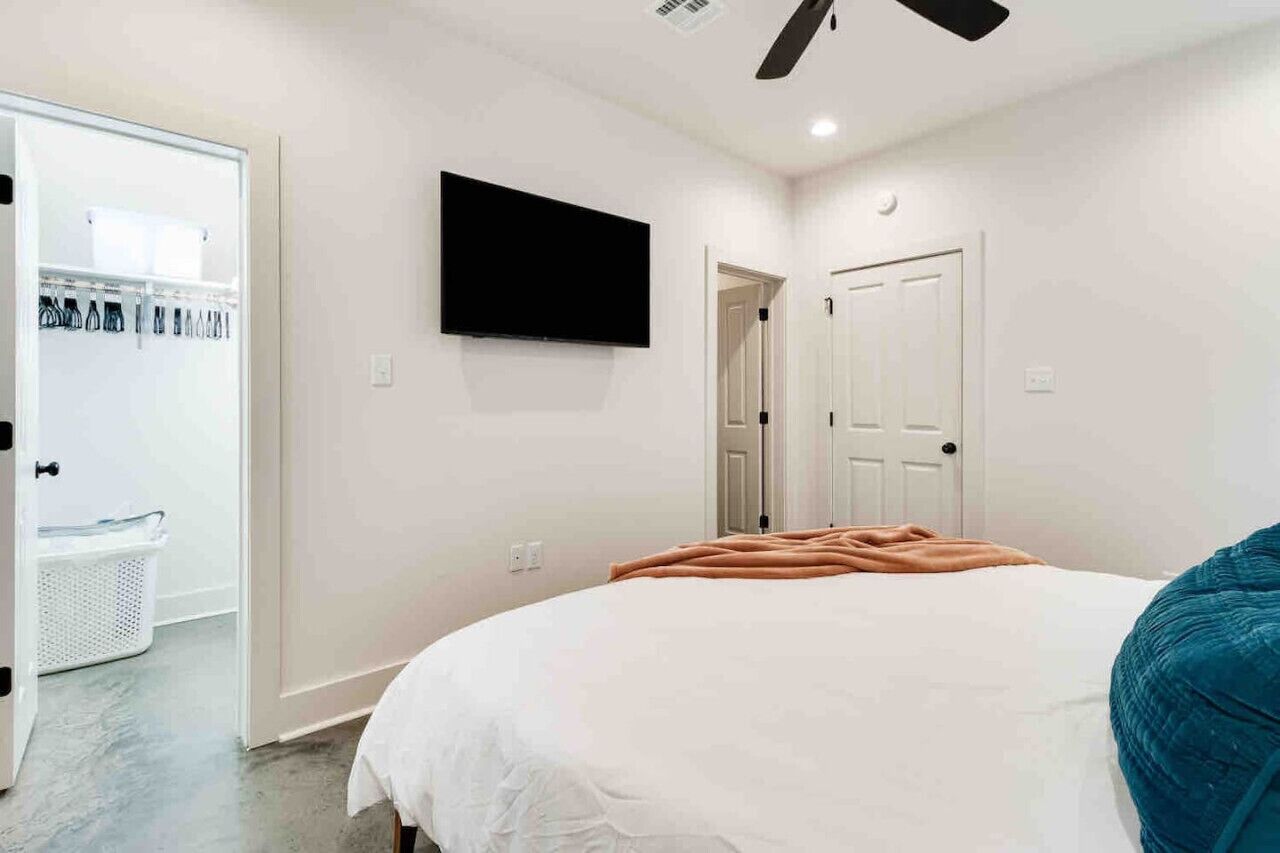 1 chambre, fer et planche à repasser, Wi-Fi, draps fournis