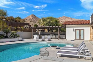 Unclassified image, 3 of 50, button - 'Ridgeview' 6 BR, 3 acres with incredible views! (Palm Desert)