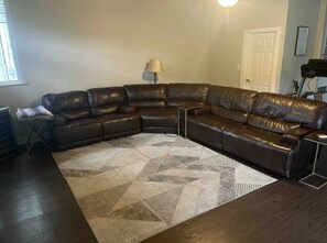 Smart-TV, Kamin, Videospiele