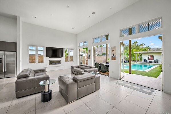 Offices - Luxury Retreat in South La Quinta (La Quinta)