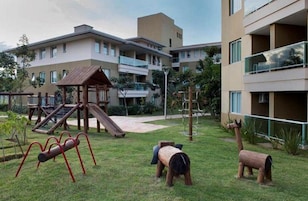 Smart TV 46 pulgadas con canales de televisiĂłn por cable, juguetes