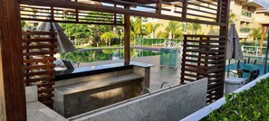 Poolside bar - The Sun Resort - Super Apartamento de 2 Quartos (Brasília)