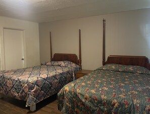 Room, 2 Queen Beds, Non Smoking