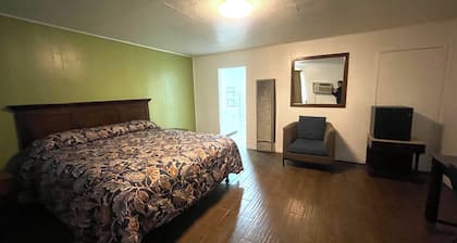 Oak Motel Modesto CA