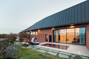 Exterior - Ohyeongjae Private Pool Villa (Jeju City)