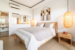 In-room safe, individually decorated, individually furnished, desk - Jungle Amaranth Villa Canggu - Exclusive 3BR Retreat with Pool, Modern Amenities and Top Location (Canggu)