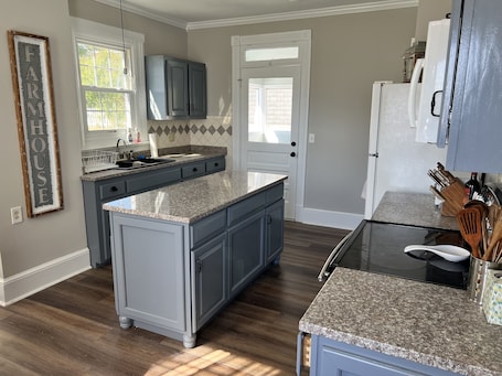 Private kitchen. Renovated Farmhouse located near the C and O Canal