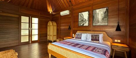 2 bedrooms, in-room safe, free WiFi, bed sheets