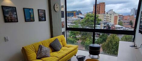 TV de tela plana 32 polegadas com canais digitais, Netflix