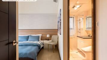 3 bedrooms, desk, iron/ironing board, travel cot