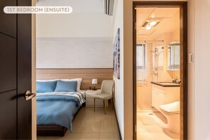 3 Schlafzimmer, Schreibtisch, Bügeleisen/Bügelbrett, Reisekinderbett