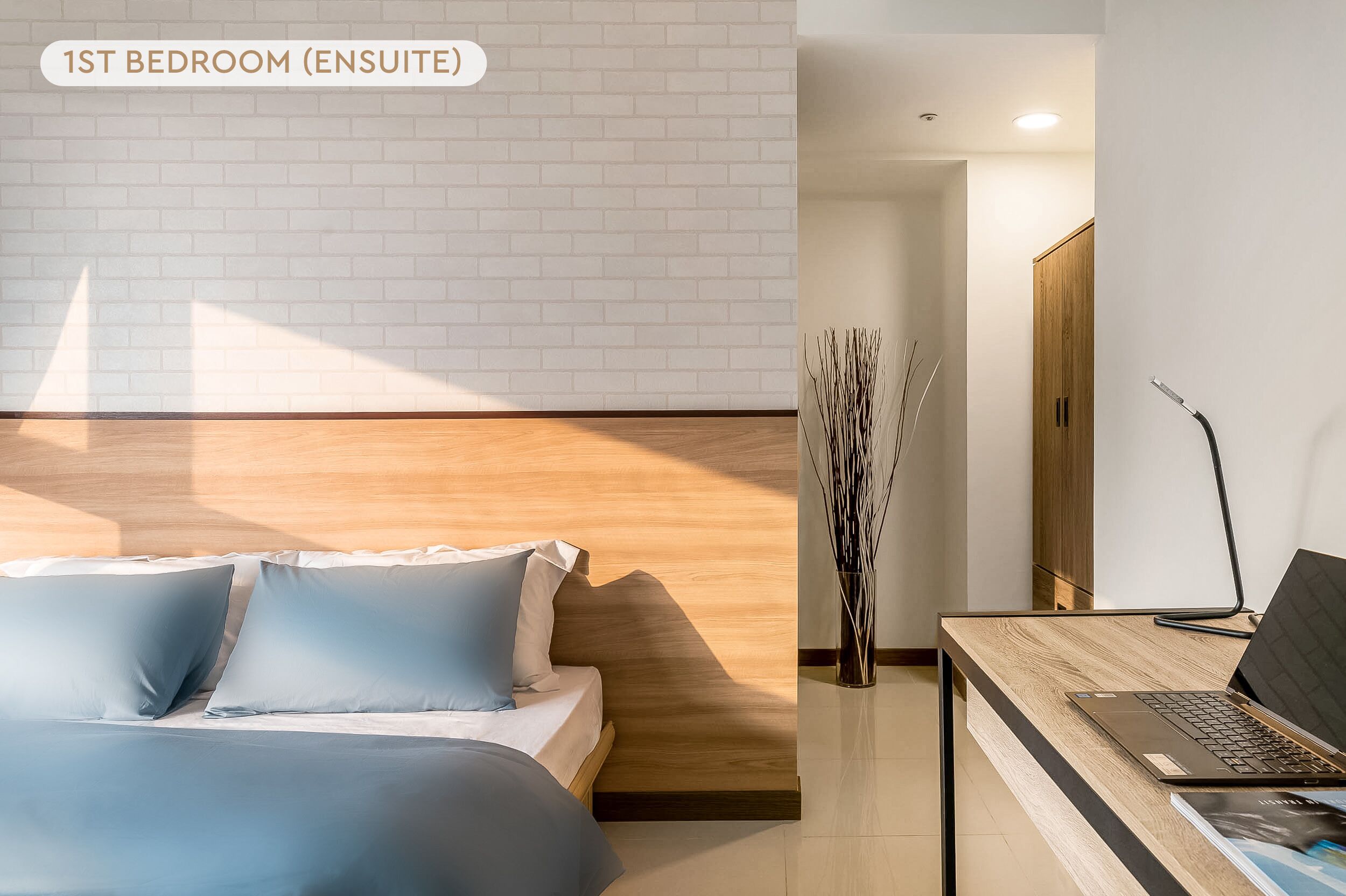 4 間睡房、書桌、熨斗/熨衫板、可攜式嬰兒床