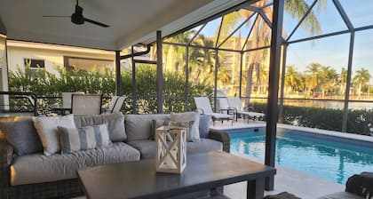 Discover Serenity at Camp Joy: A Luxurious 3BR Waterfront Retreat 5min to beach!