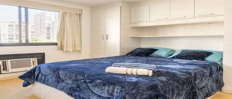 Family Double Room | Free WiFi, bed sheets