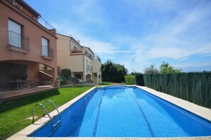 Pool - Rent semi-detached house with communal pool in Begur (Begur)