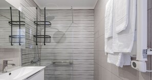 Chuveiro, secador de cabelo