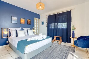 3 Schlafzimmer, Schreibtisch, Bügeleisen/Bügelbrett, WLAN