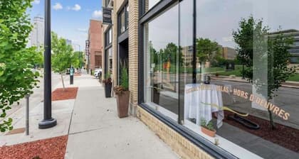 Luxury condo. 2 car garage, rooftop patio. Perfect for work or play!