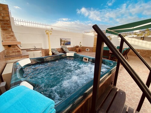 The Good Life Holiday Home