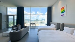 Skyport C | Individually decorated, individually furnished, free WiFi