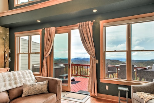 Cloud Dancer | Mars Hill Mountain Home Near Hatley Pointe Ski Resort