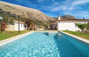 Pool - 4 bedroom beautiful home in Periana (Periana)
