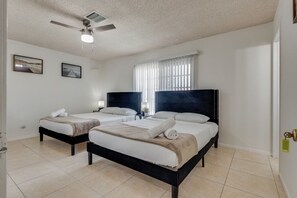 2 slaapkamers, een strijkplank/strijkijzer, gratis wifi, beddengoed