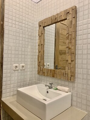 Doppia Basic | Bagno | Asciugacapelli