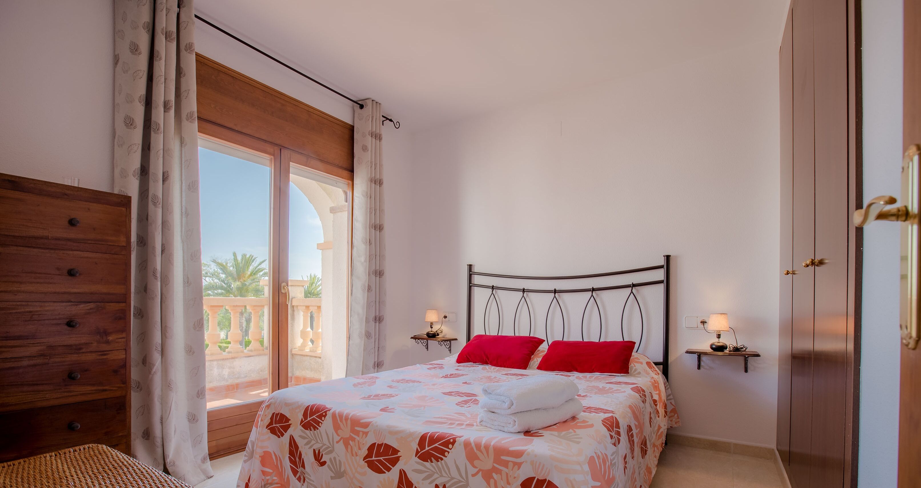 3 chambres, accès Internet, draps fournis