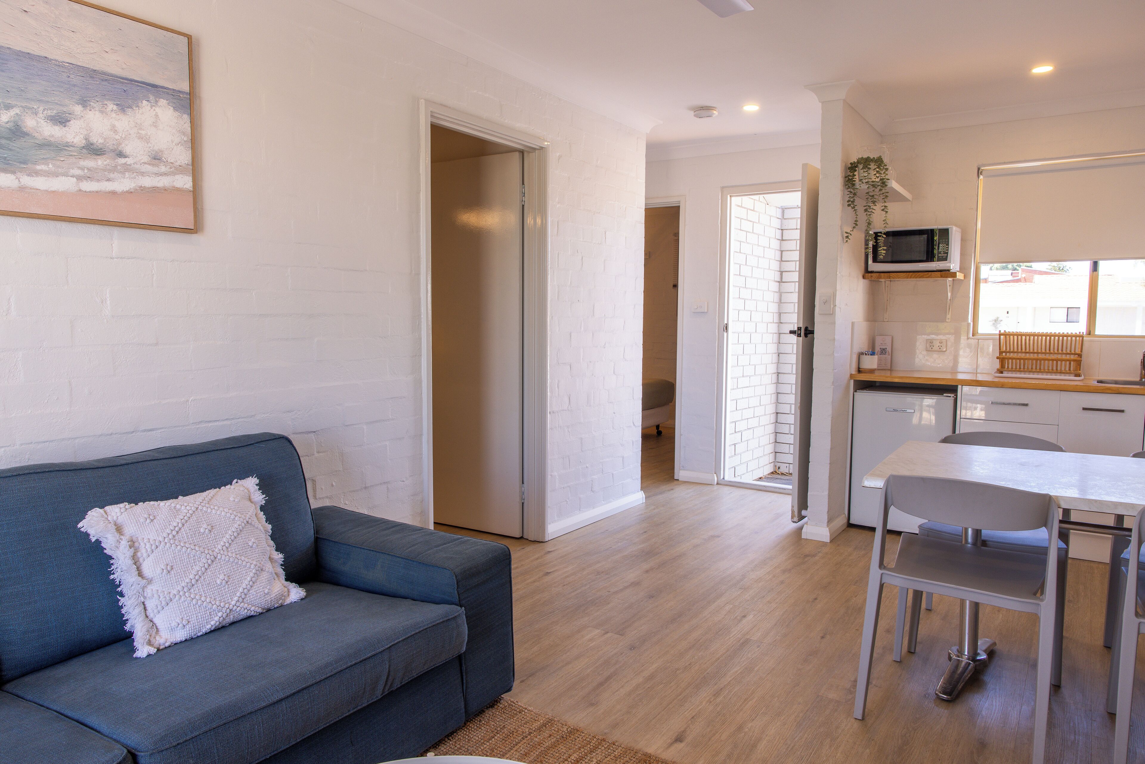 Free WiFi, bed sheets