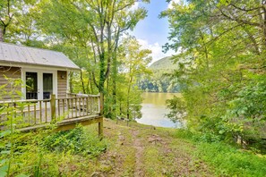 Property grounds - Pot Point Cabin-a PMI Scenic City Vacation Rental (Chattanooga)