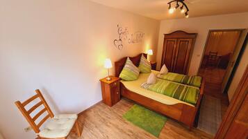 2 habitaciones, wifi gratis y ropa de cama