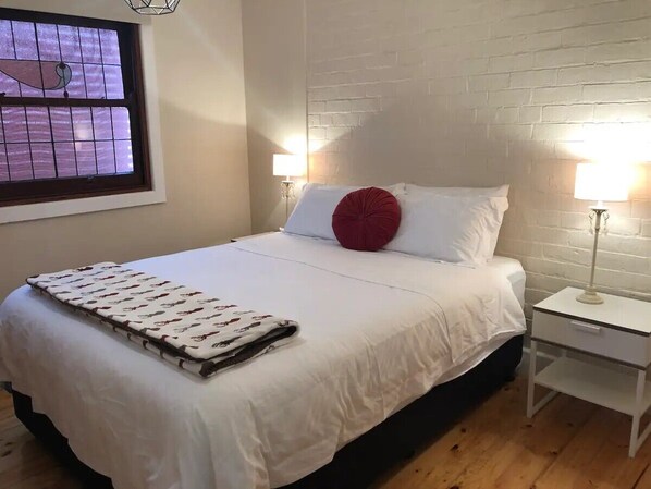 2 dormitorios, escritorio, tabla de planchar con plancha y wifi gratis