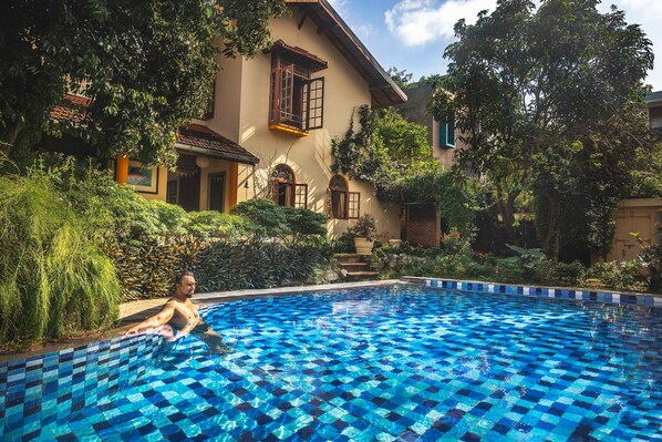 Pool - Beautiful villa in Colombo with a large pool (Nugegoda)