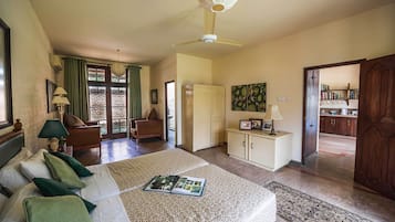 2 quartos, ferros/tábuas de passar roupa, Wi-Fi, roupa de cama