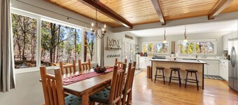 Pine Cone Lodge - Fire Pit* BBQ* Ping Pong*