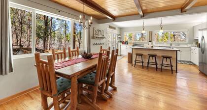 Pine Cone Lodge - Fire Pit* BBQ* Ping Pong*