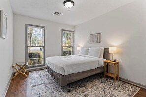 5 soverom, skrivebord, strykejern/-brett og wi-fi