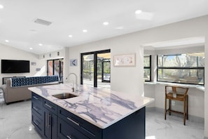 Interior - Villa Albatross- Gorgeous Ground Level Pool Home in the Dunes (Sanibel)