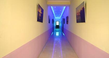 Holiday Home Cochin
Located in Ernakulam Near to Gandhi Square, Poonithura.