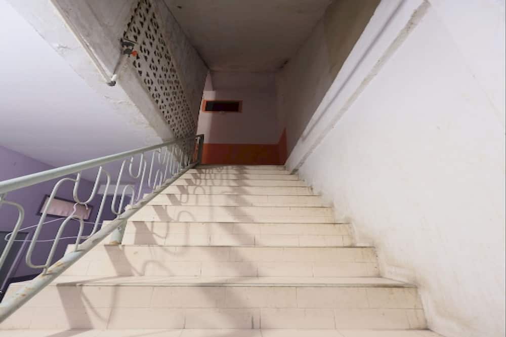 SPOT ON 93276 Fendi 2 Homestay SyariahNearPelabuhan Feri Batam Centre