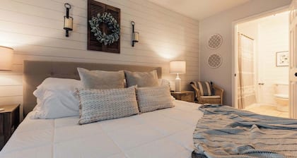 Spacious 3 Bed Condo Near ETSU