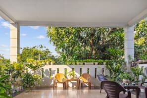 Front of property - Capital O 93279 Asyoka Penginapan Pasutri (Bekasi)