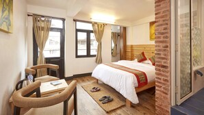 Traditional Double Room | Free WiFi - Mangalchhen B&B (Lalitpur)