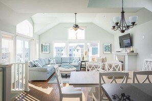 TV, fireplace, offices