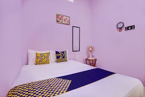 Basic Double Room - Hotel O Sengon Kostel Syariah (Jepara)