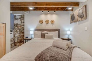 7 soverom, skrivebord, strykejern/-brett og wi-fi